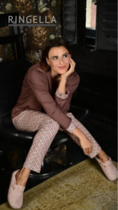 bruine pyjama Ringella met knoopsluiting