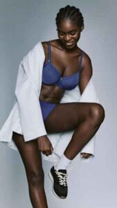 Moderne lingerie voor dames met een vollere buste. Ontdek de PrimaDonna Twist bh's en creëer jouw perfecte setje!