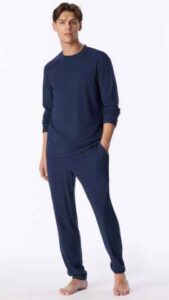 Op zoek naar SCHIESSER loungewear of een comfortabel huispak voor heren? Kom langs bij La Luna in Waarschoot en ontdek de herencollectie.