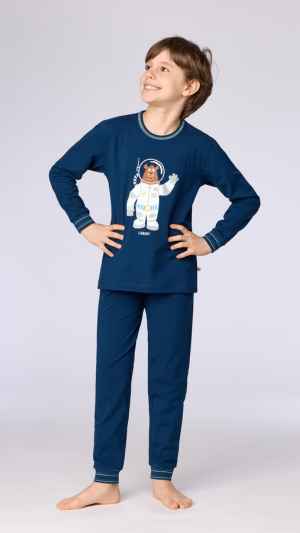 Woody tienerpyjama met ruimtebeer-print voor kinderen van 2 tot 16 jaar. Gemaakt van ademend, zacht katoen. Ontdek de collectie.
